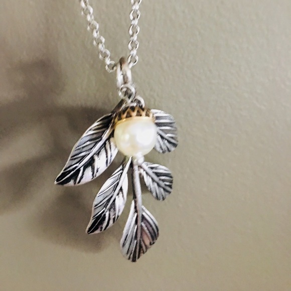 Leaf Faux Pearl Acorn Long Necklace Earring Set - Picture 2 of 7